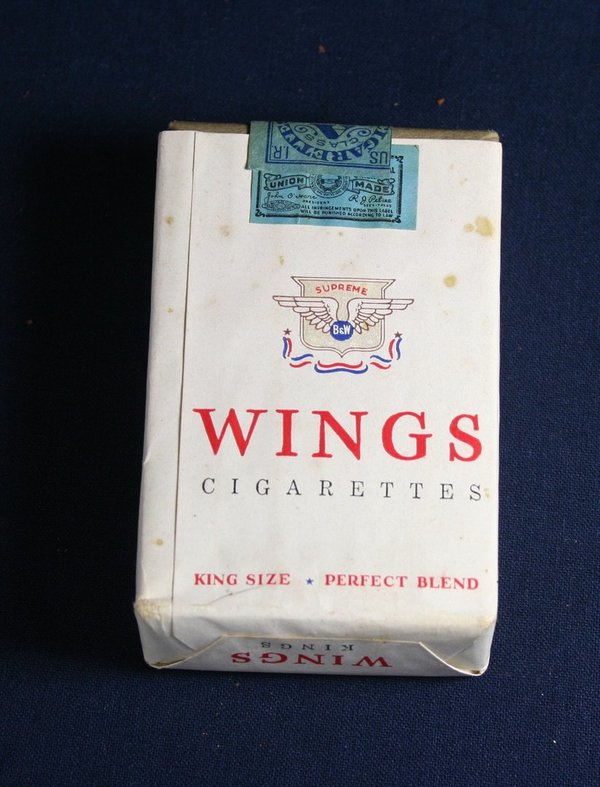 Cigarettes American Wings 1945  US S18