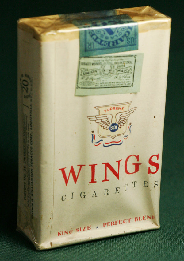 American Cigarettes WINGS 1943  US  S28